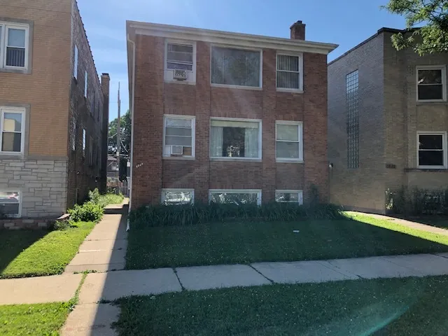 6230 N Whipple Street GN IL