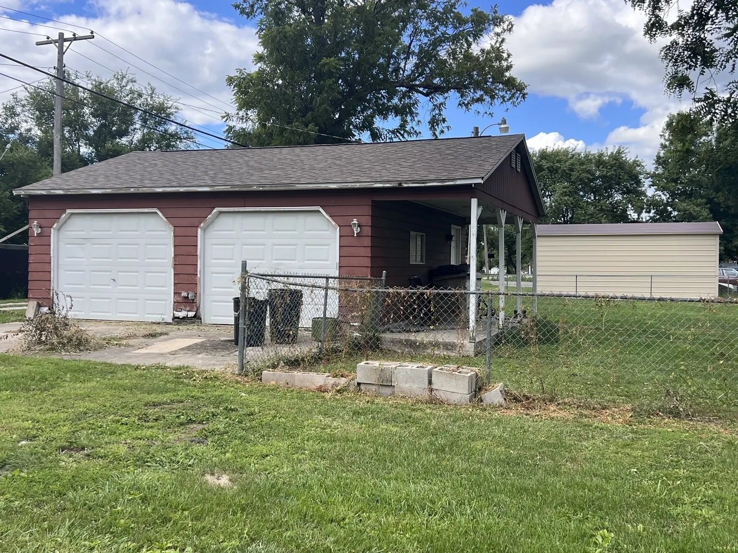 226 S Main Street IL