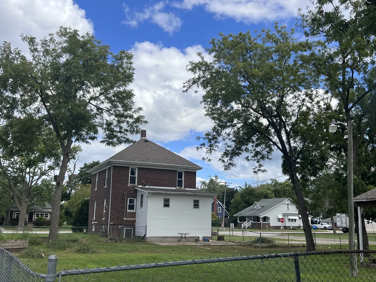 226 S Main Street IL