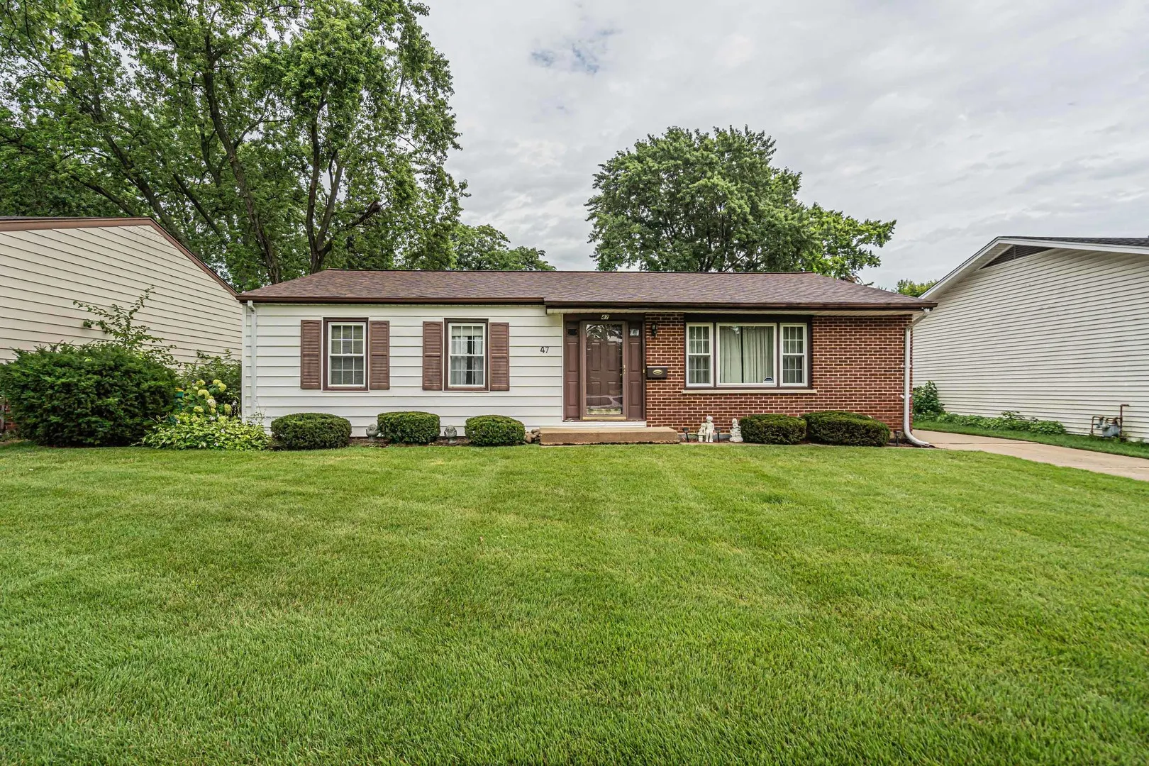 47 Willow Trail IL