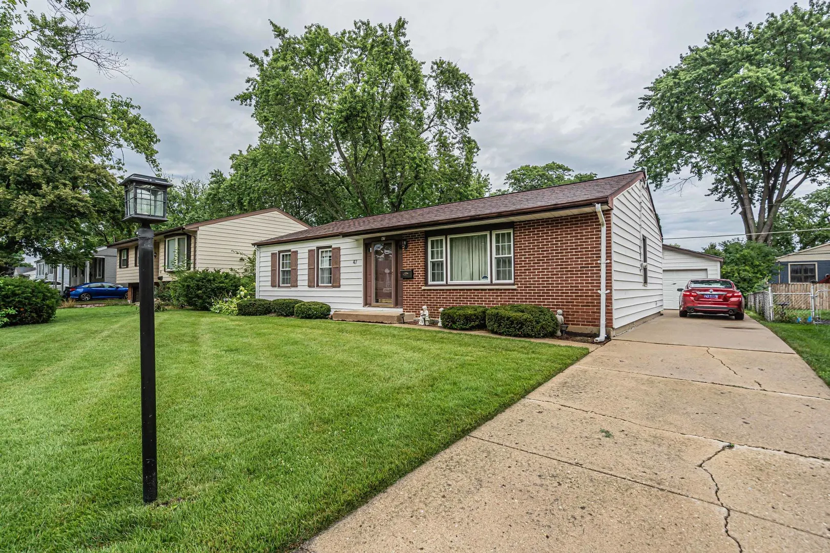 47 Willow Trail IL