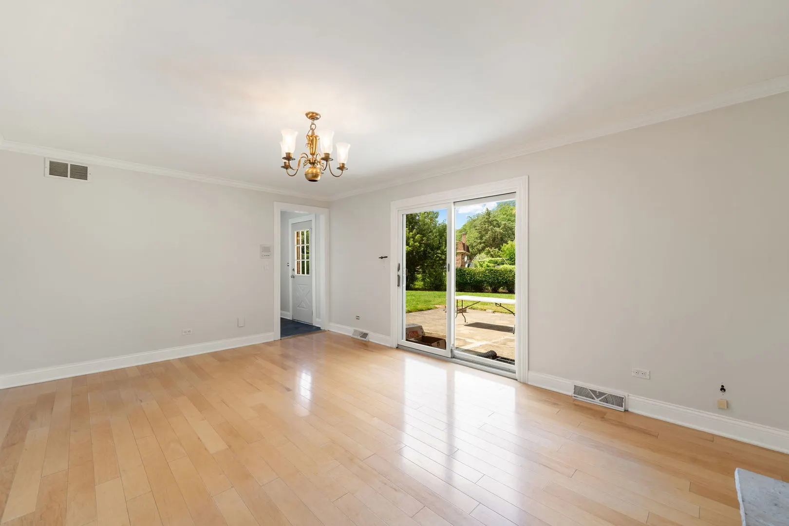 1526 Carrol Court IL