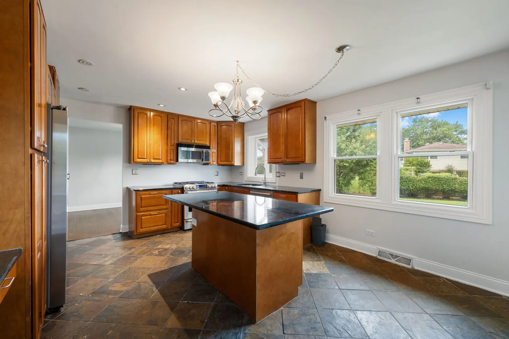 1526 Carrol Court IL