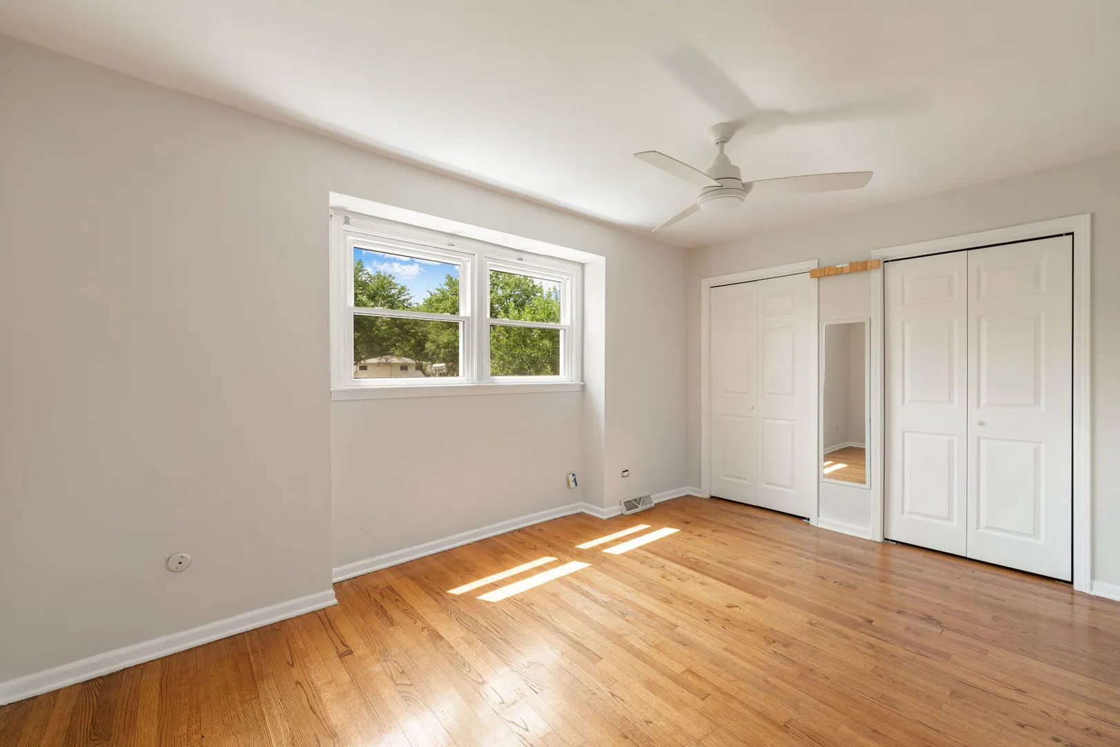 1526 Carrol Court IL