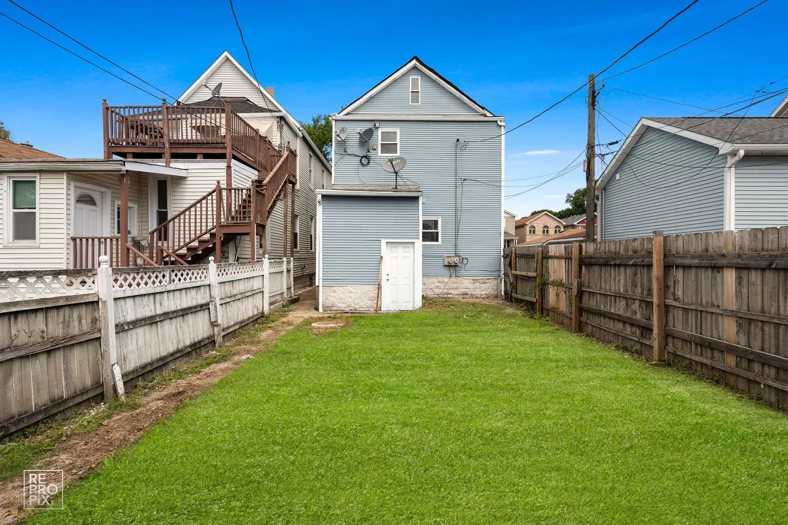 613 W 46th Place IL