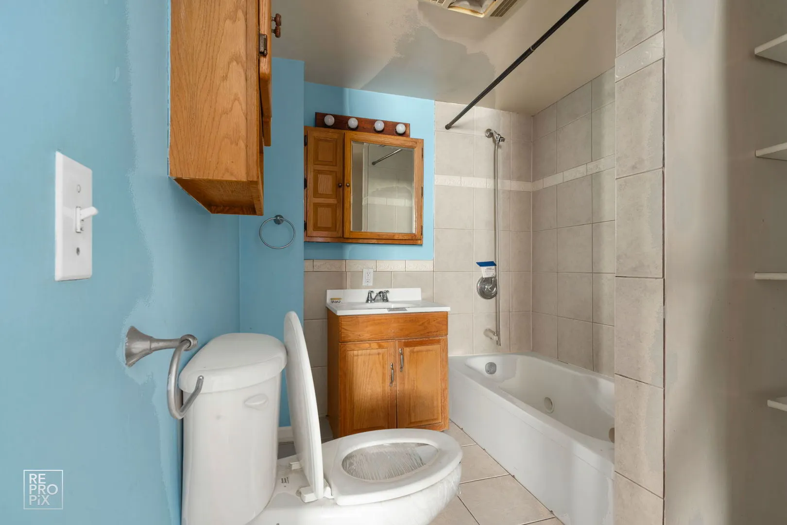 613 W 46th Place IL