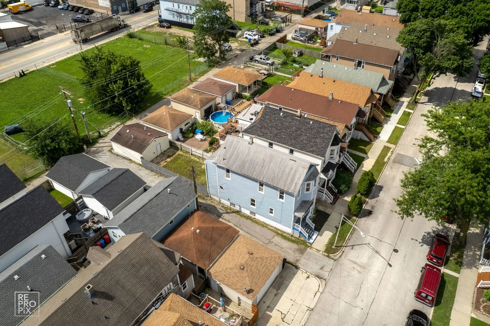 613 W 46th Place IL
