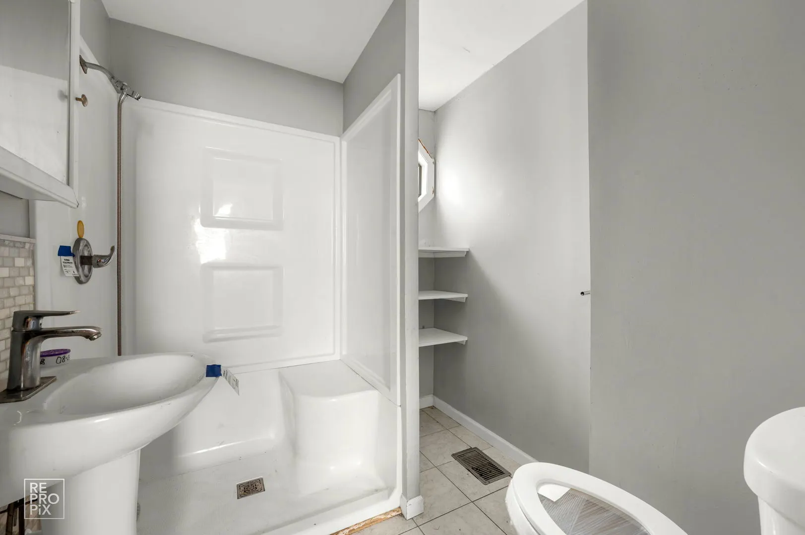 613 W 46th Place IL