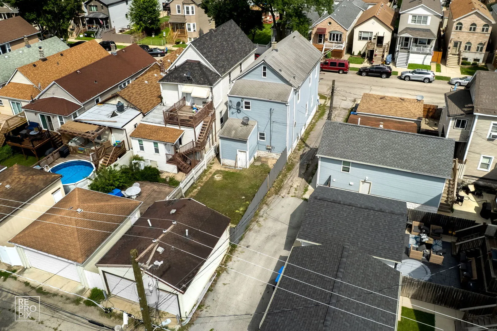 613 W 46th Place IL
