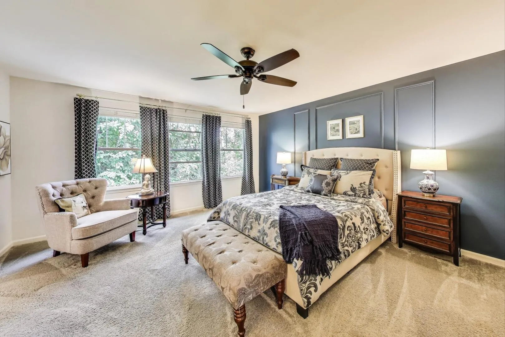 617 Riverbank Court IL