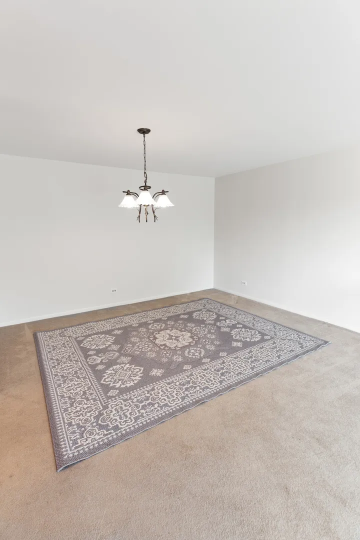 701 Lake Hinsdale Drive 306 IL