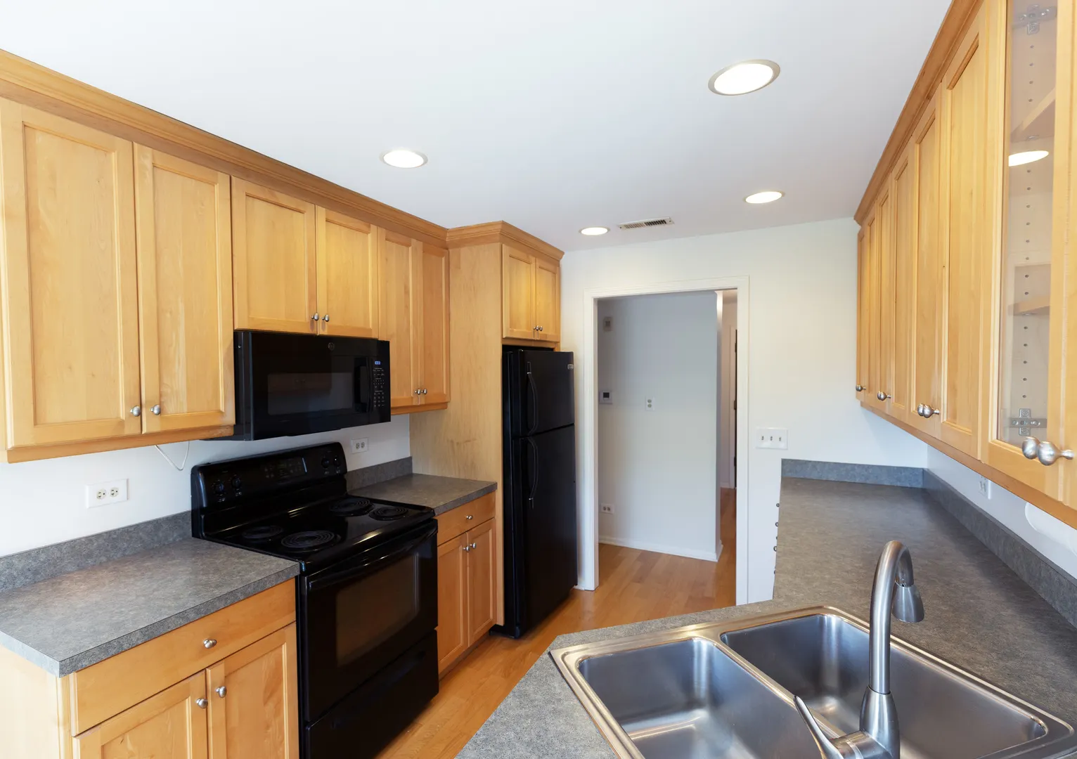 701 Lake Hinsdale Drive 306 IL