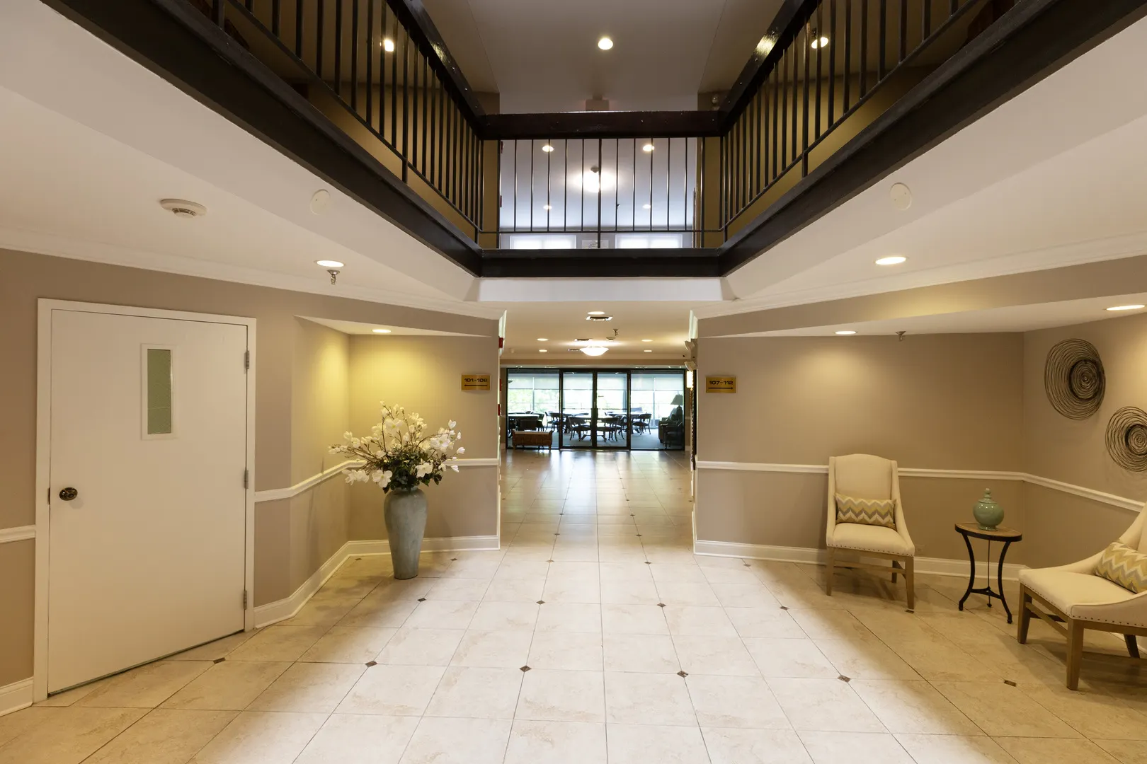 701 Lake Hinsdale Drive 306 IL