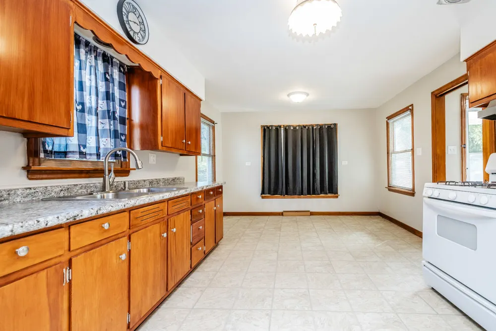 413 Water Street IL