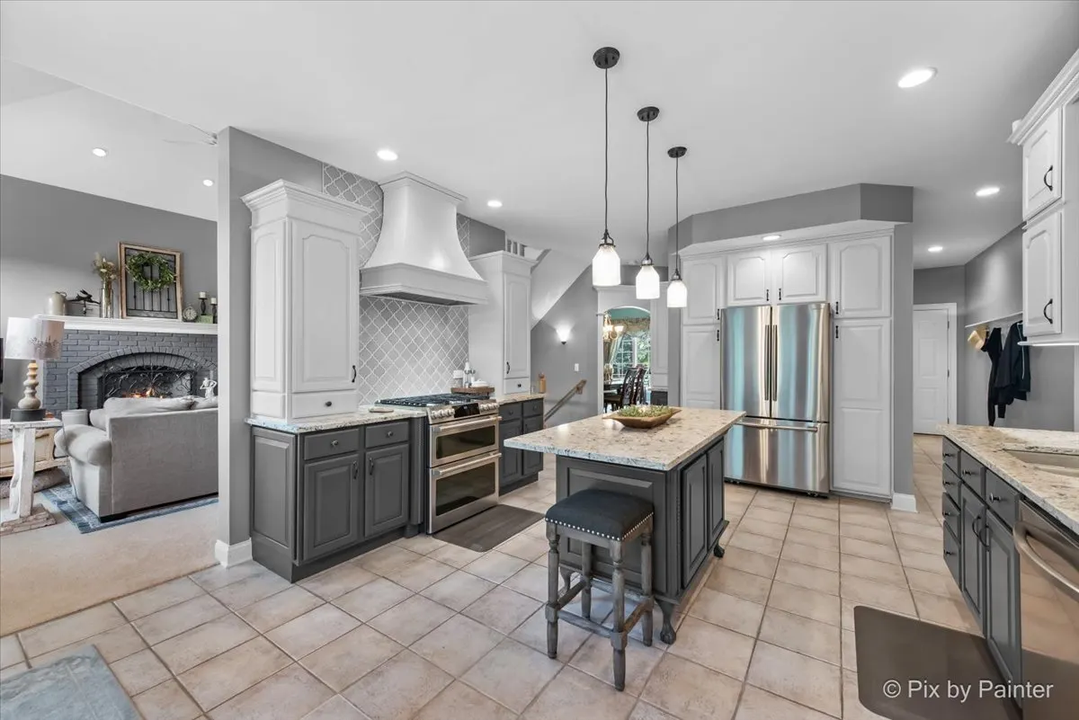 2548 Sutton Lane IL
