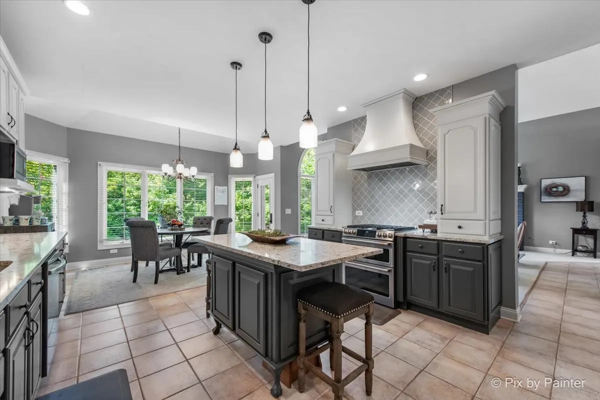 2548 Sutton Lane IL