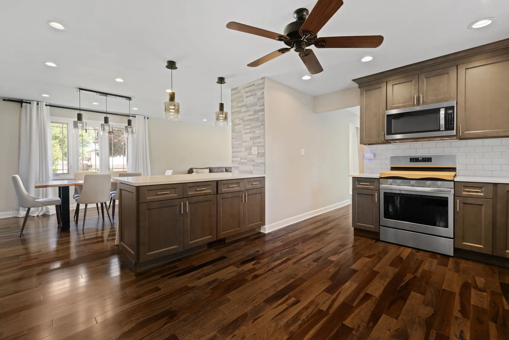 6537 W 107th Street IL