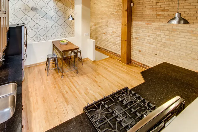 1140 W Cornelia Avenue C IL
