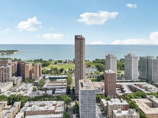 3660 N Lake Shore Drive 3910 IL