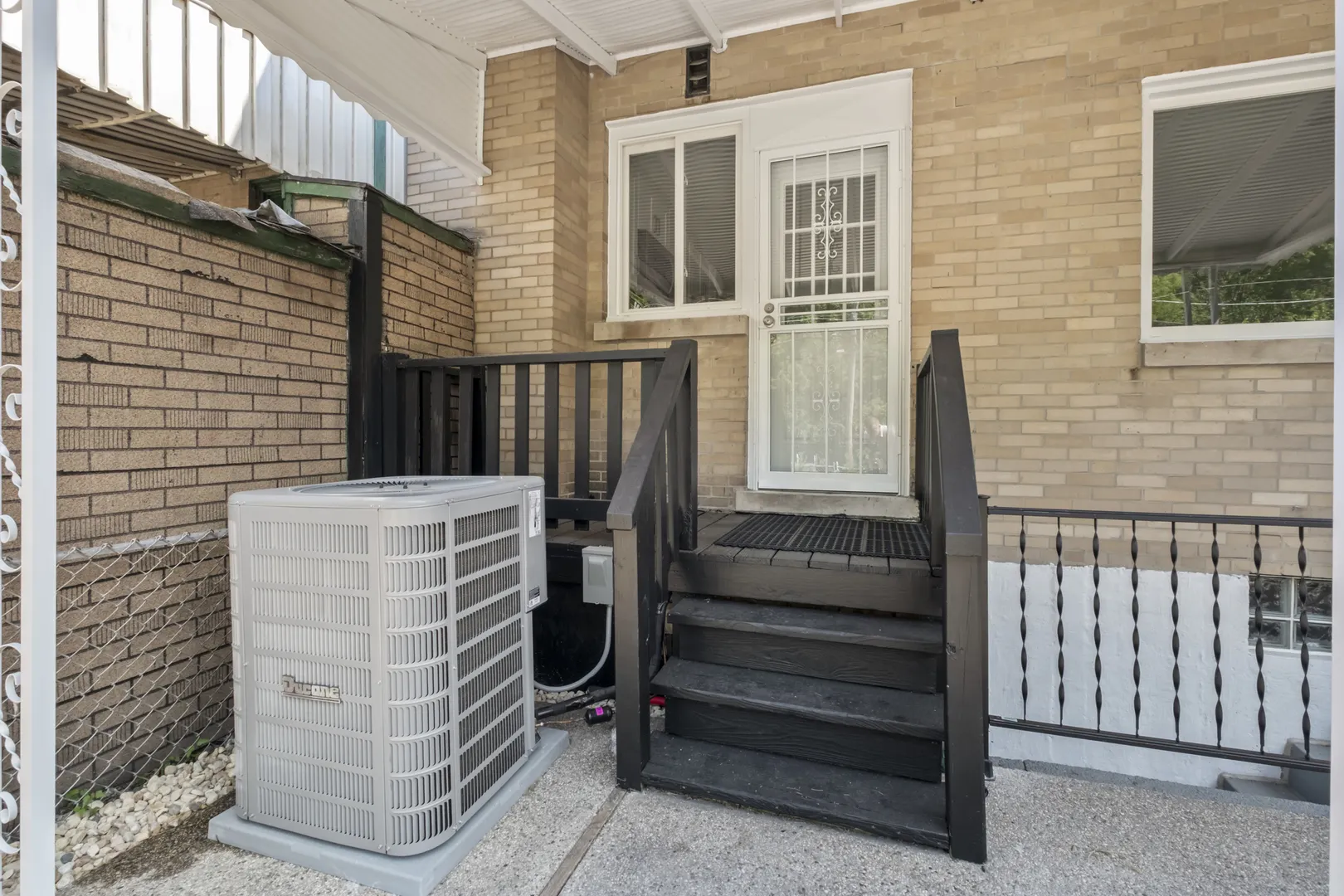 803 Brummel Street IL
