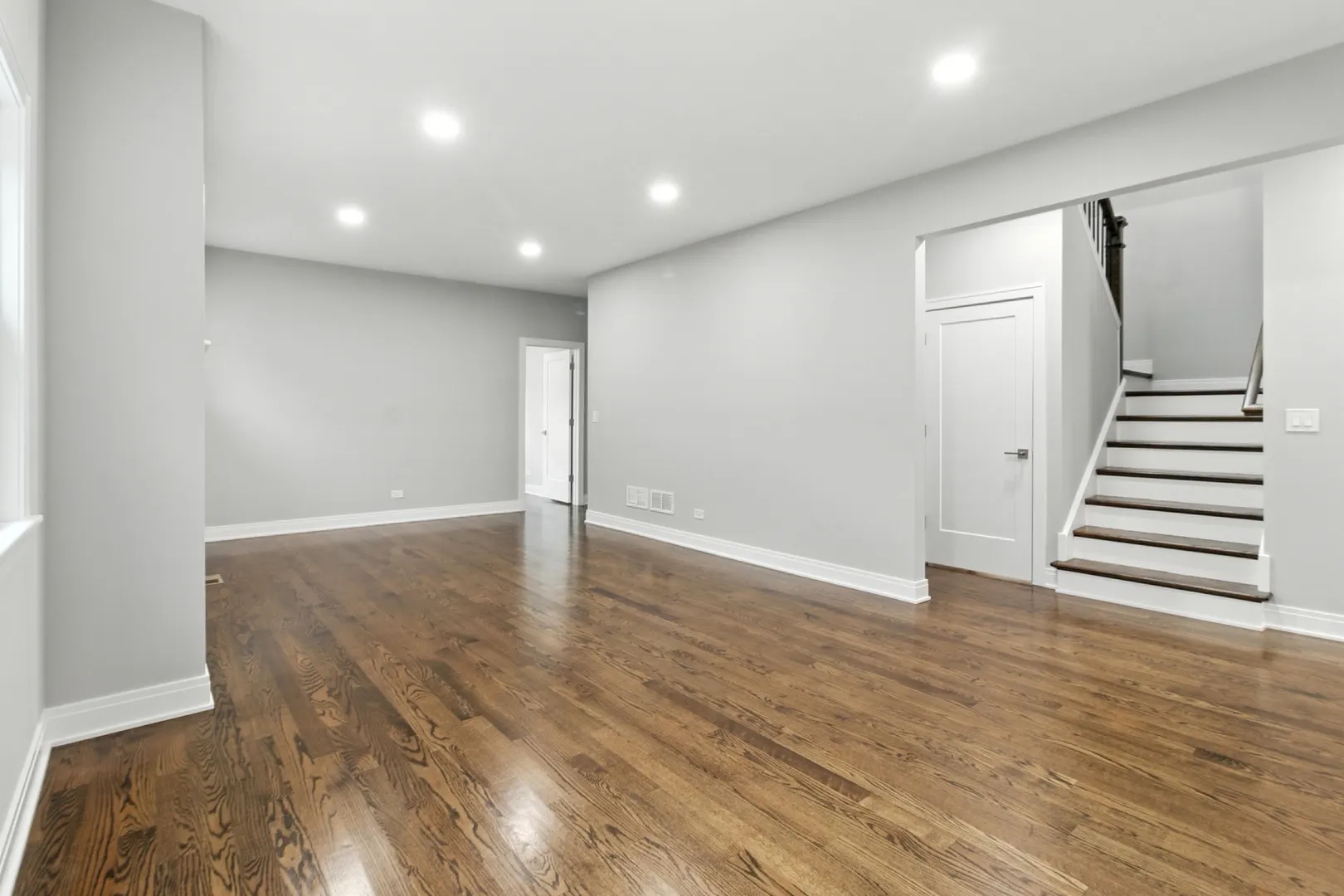 6233 N Sayre Avenue IL