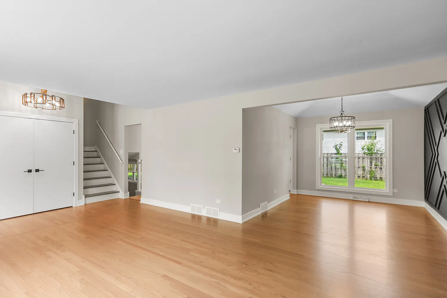 232 S Walnut Street IL