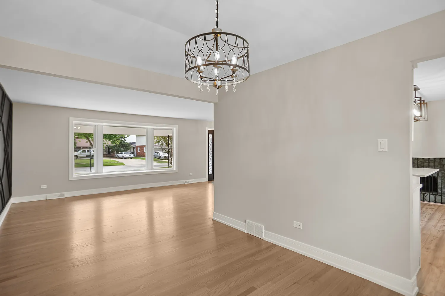 232 S Walnut Street IL