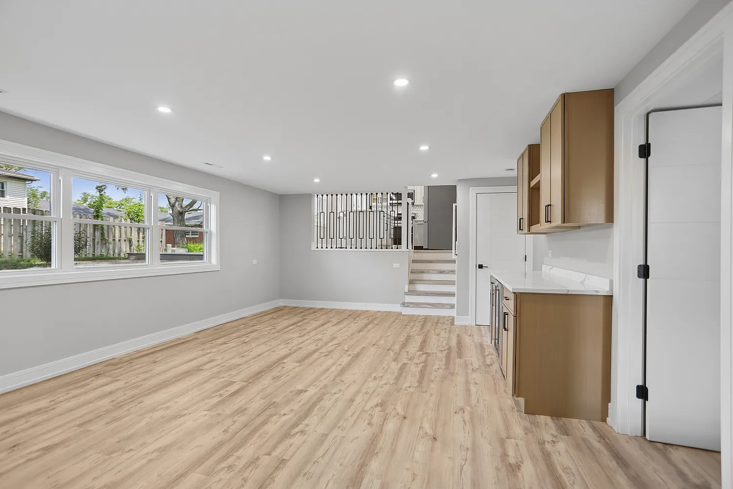 232 S Walnut Street IL