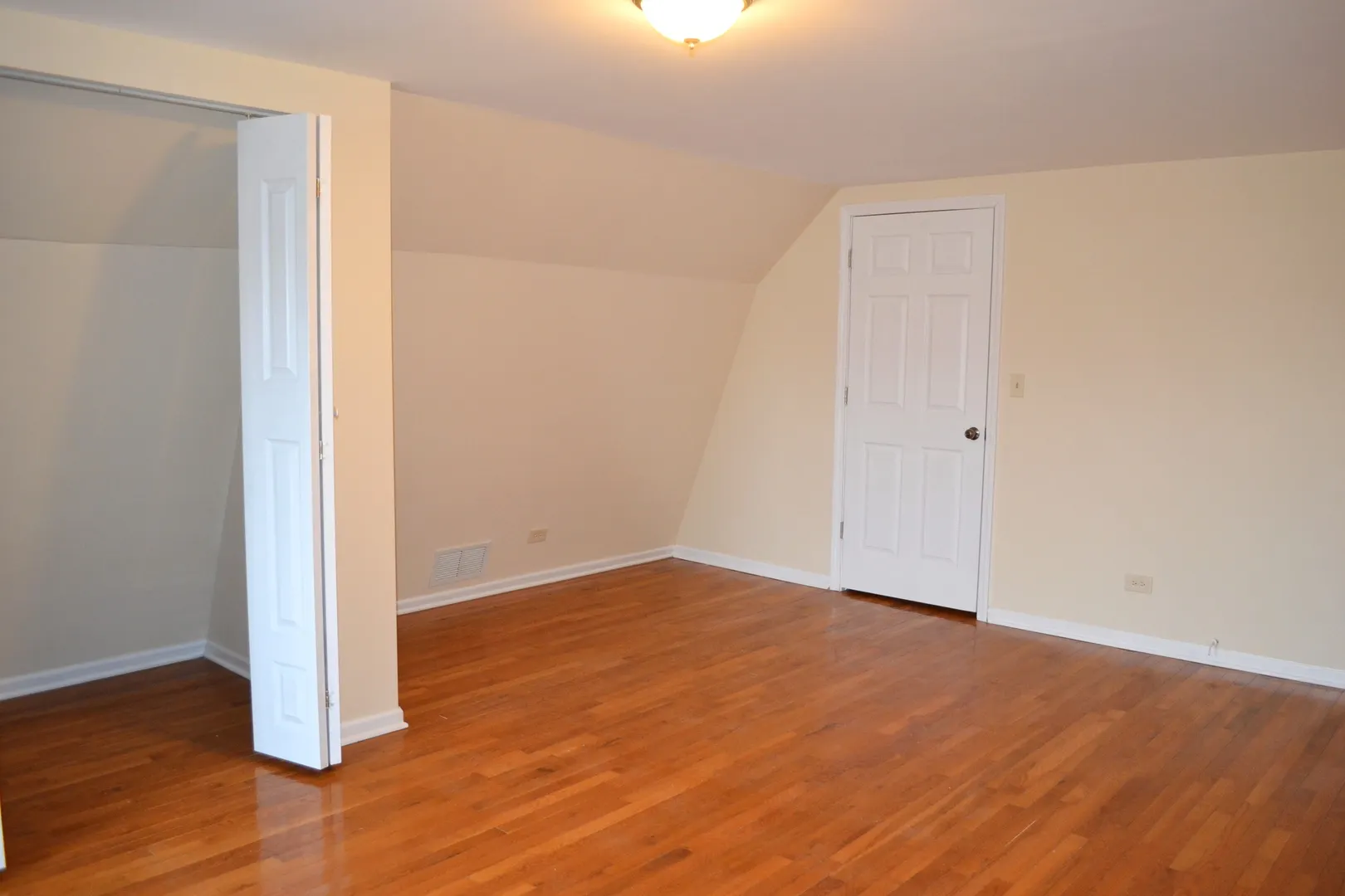 2050 W North Avenue 3 IL