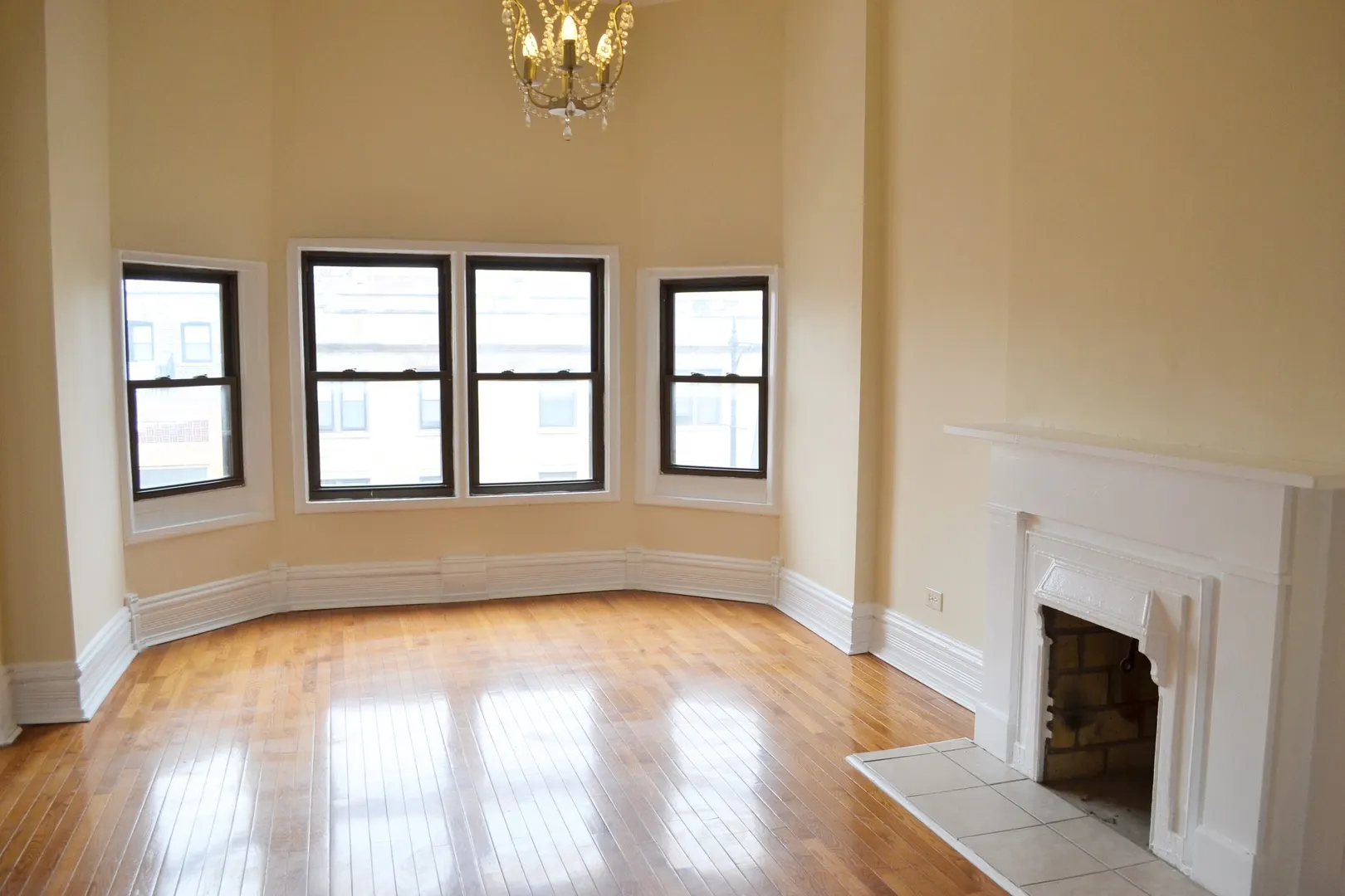 2050 W North Avenue 3 IL