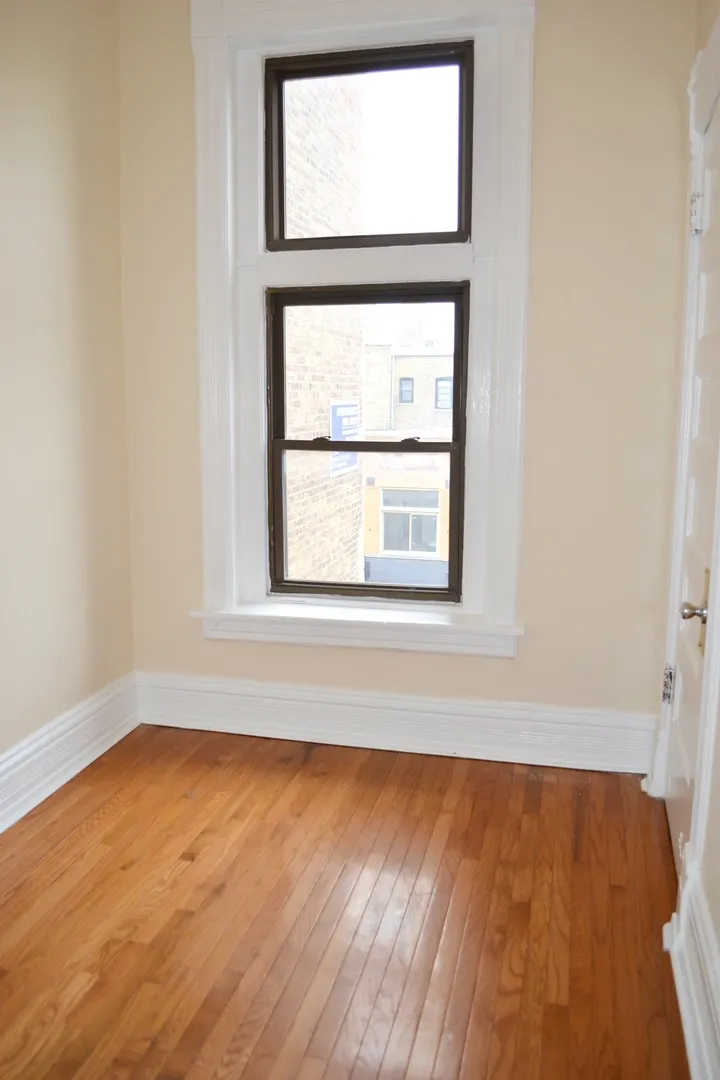 2050 W North Avenue 3 IL