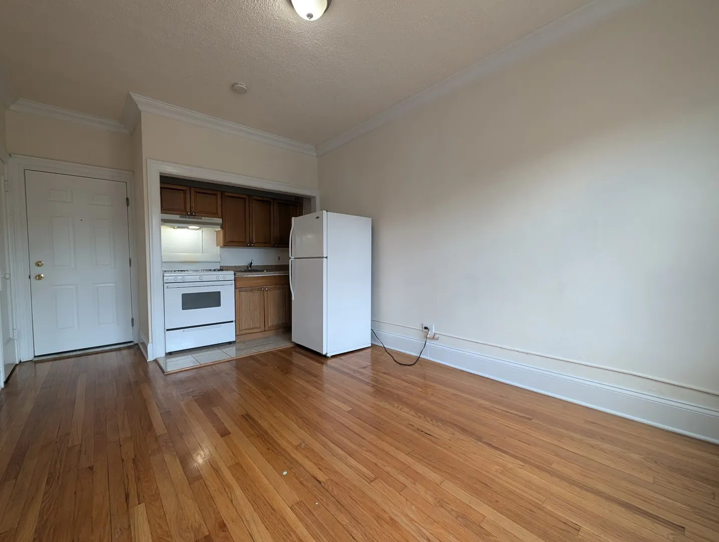 2737 N Spaulding Avenue 209 IL