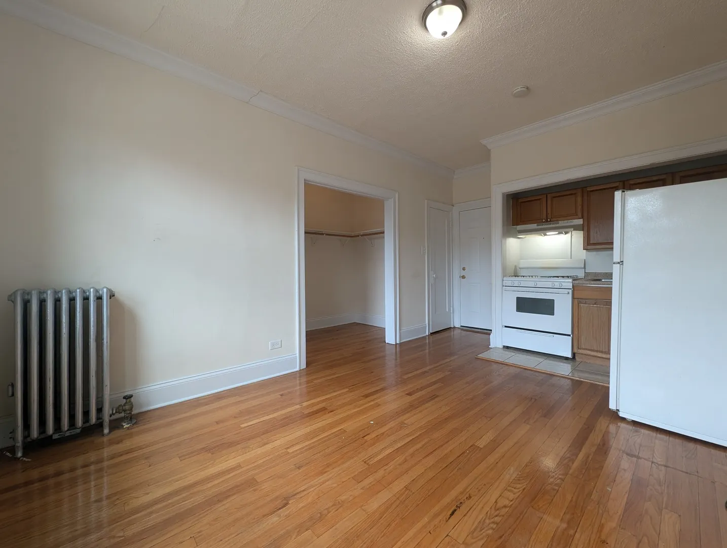 2737 N Spaulding Avenue 209 IL