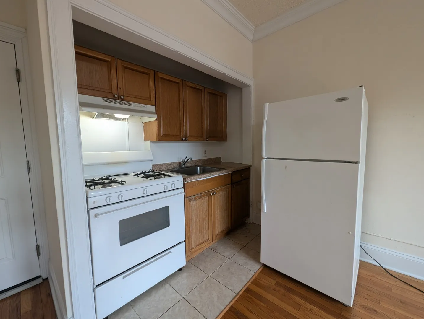 2737 N Spaulding Avenue 209 IL
