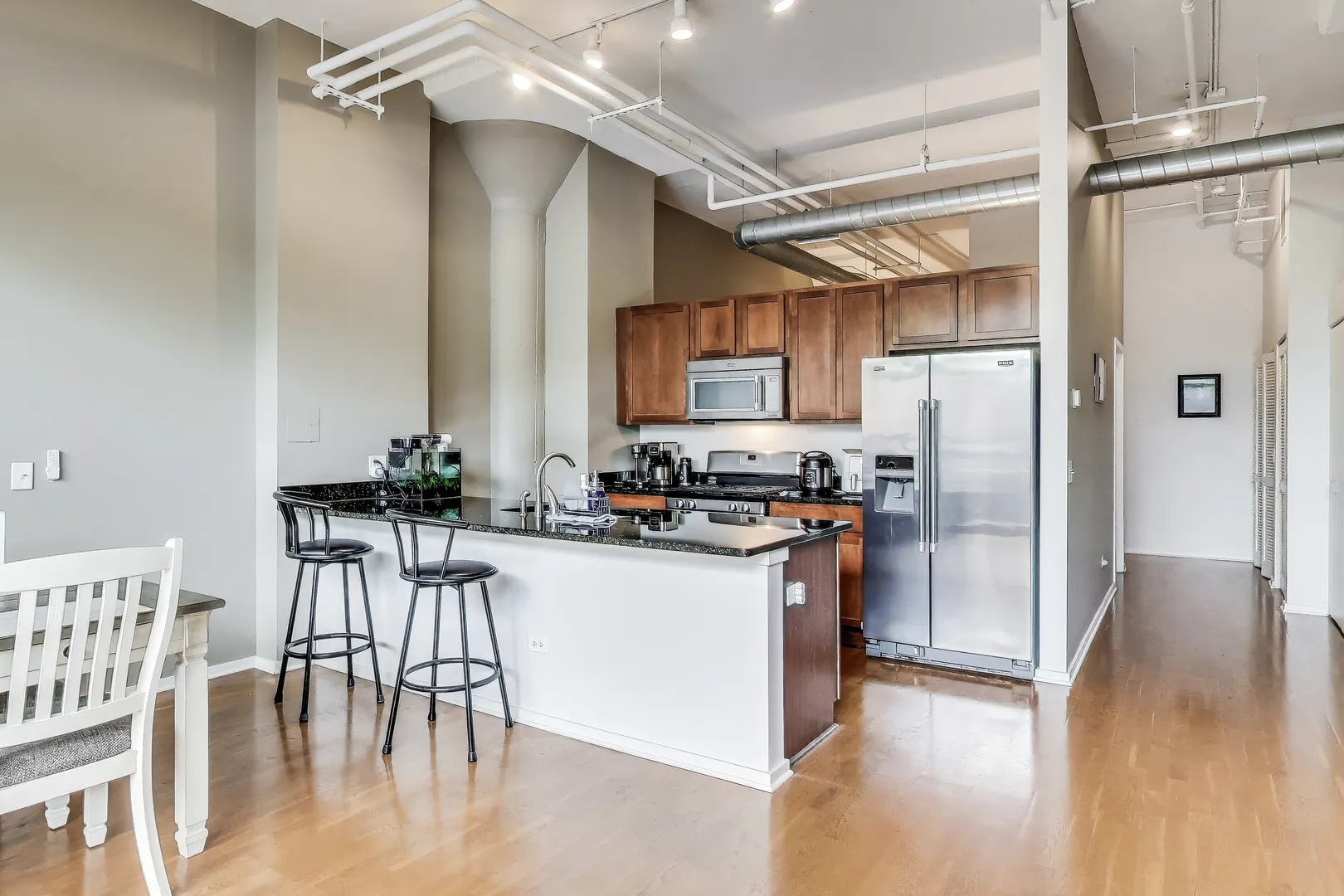 2323 W Pershing Road 124 IL
