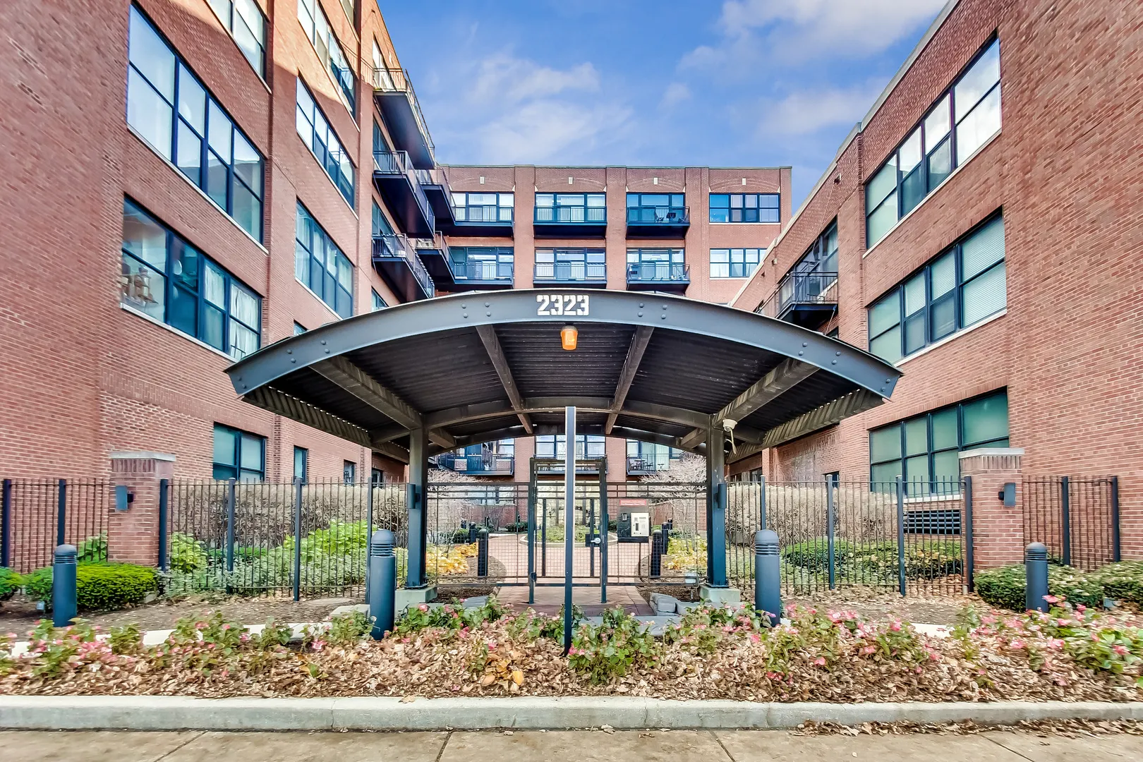 2323 W Pershing Road 124 IL