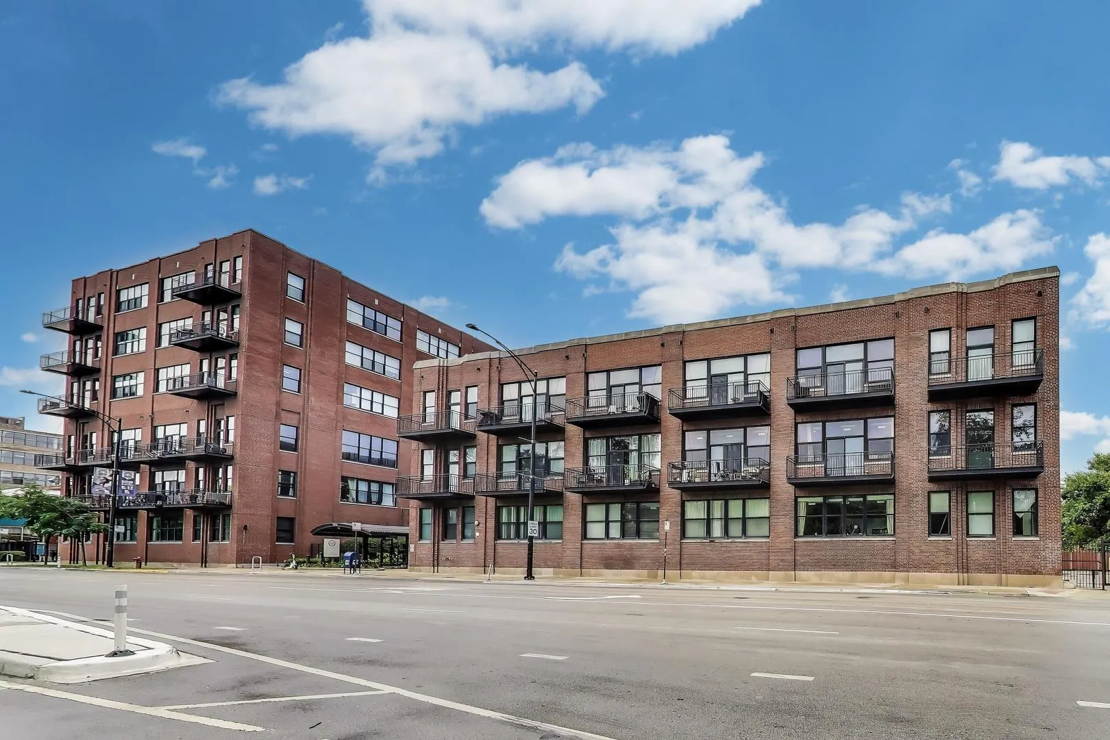 2323 W Pershing Road 124 IL
