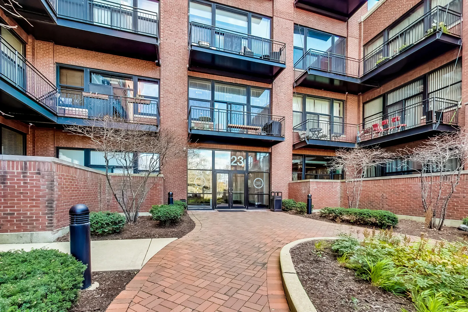 2323 W Pershing Road 124 IL