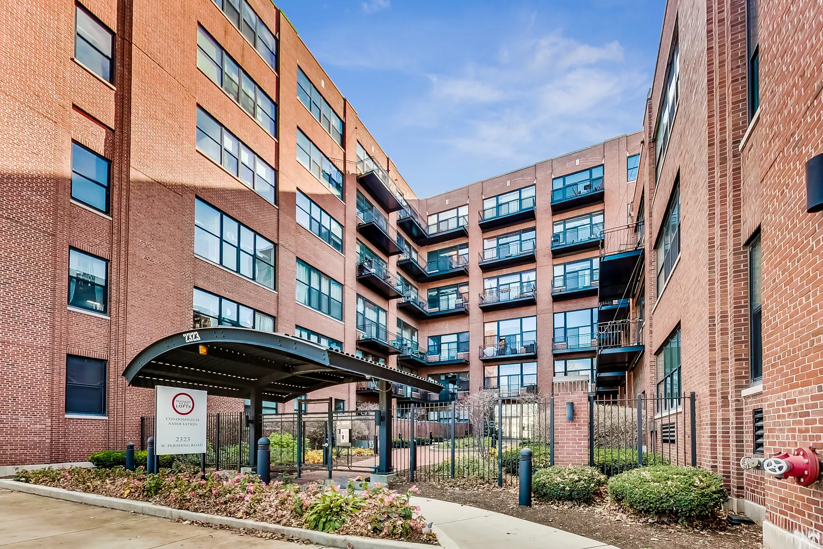 2323 W Pershing Road 124 IL