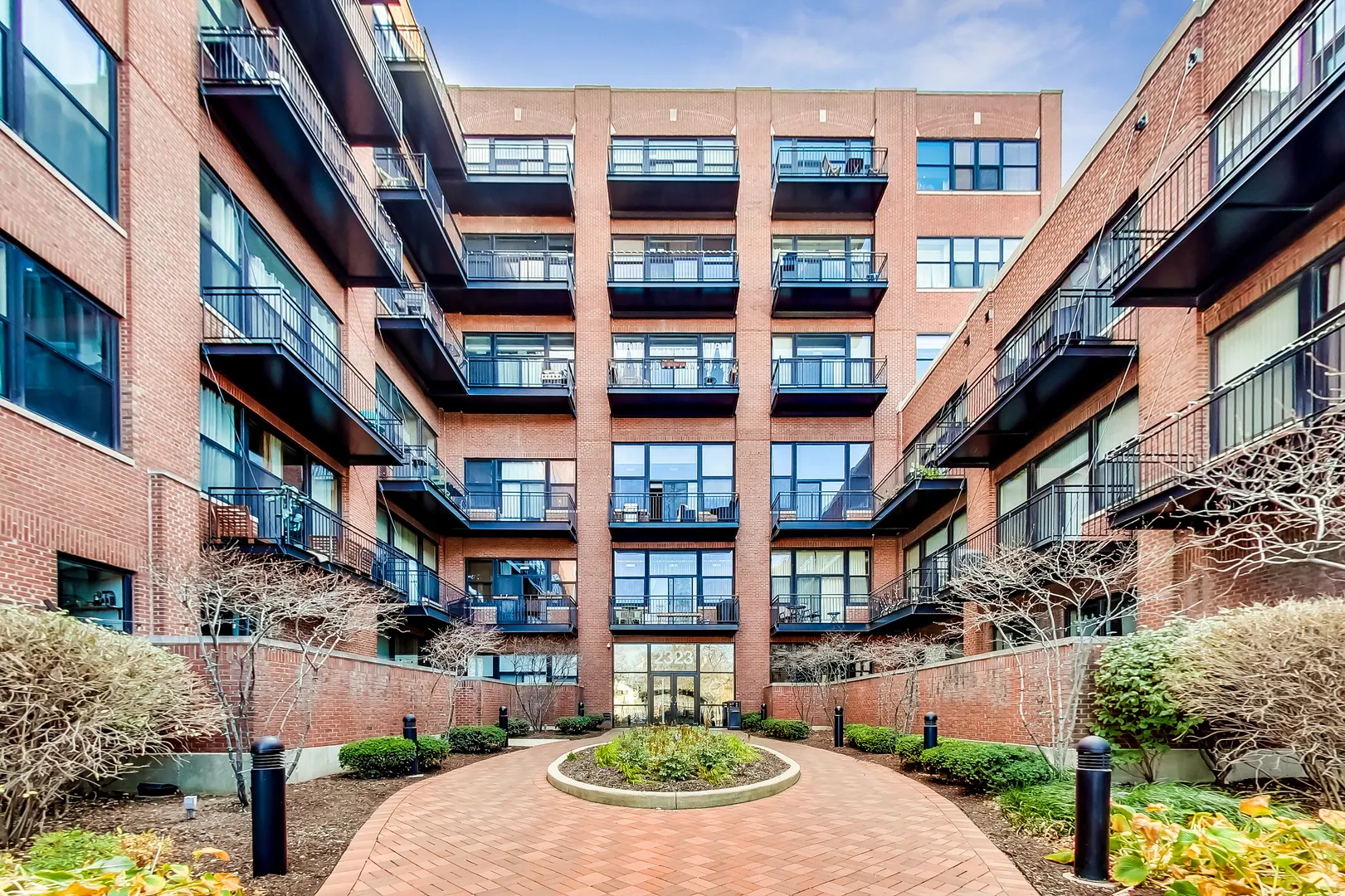 2323 W Pershing Road 124 IL