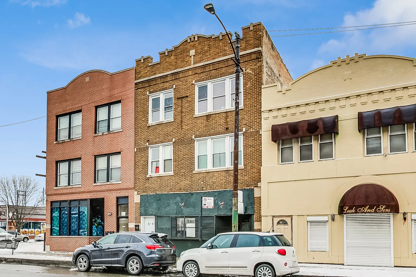 5748 W North Avenue IL