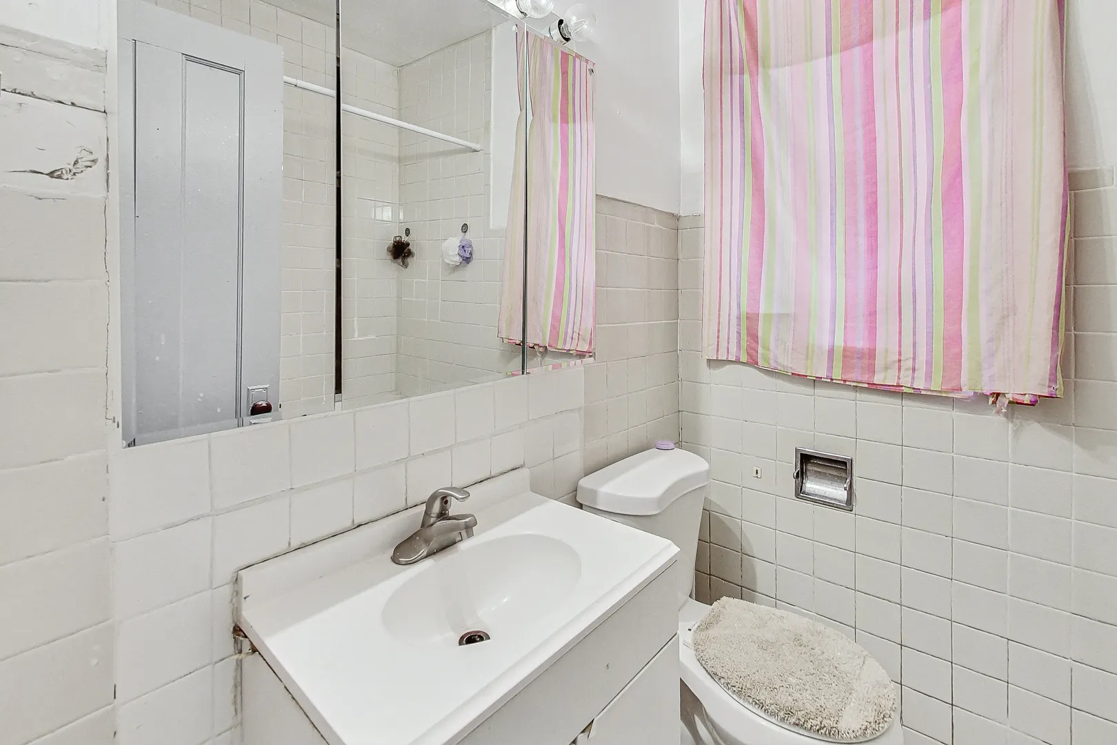5748 W North Avenue IL