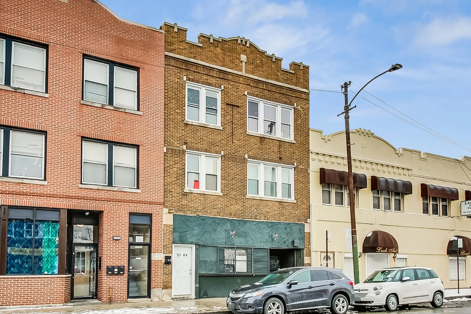 5748 W North Avenue IL