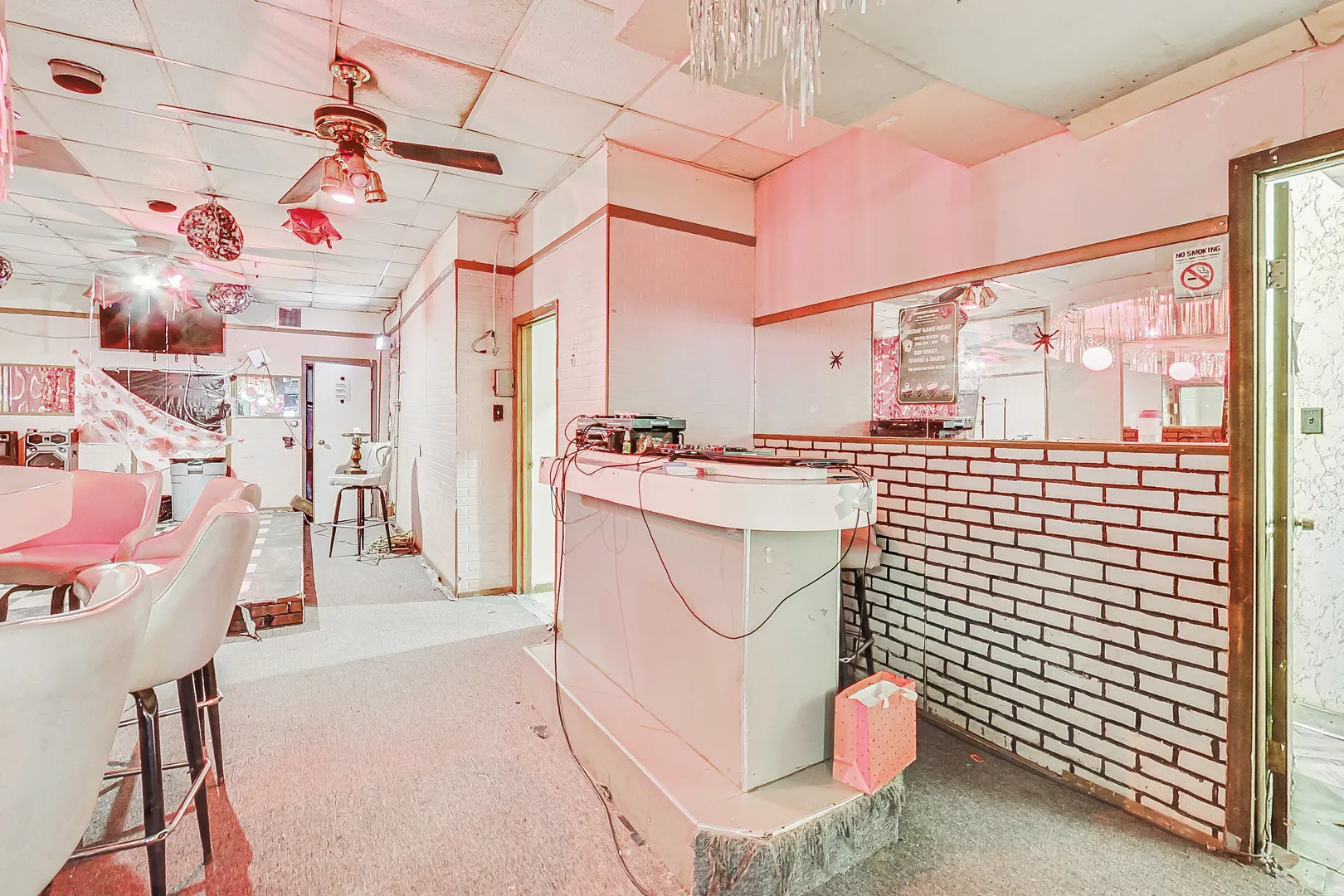 5748 W North Avenue IL