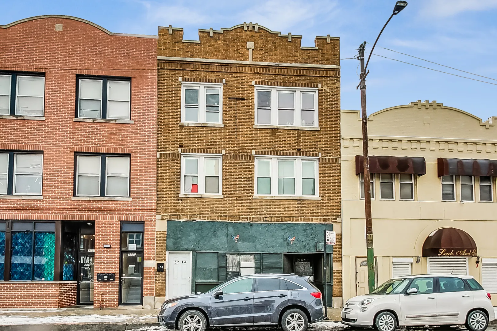 5748 W North Avenue IL