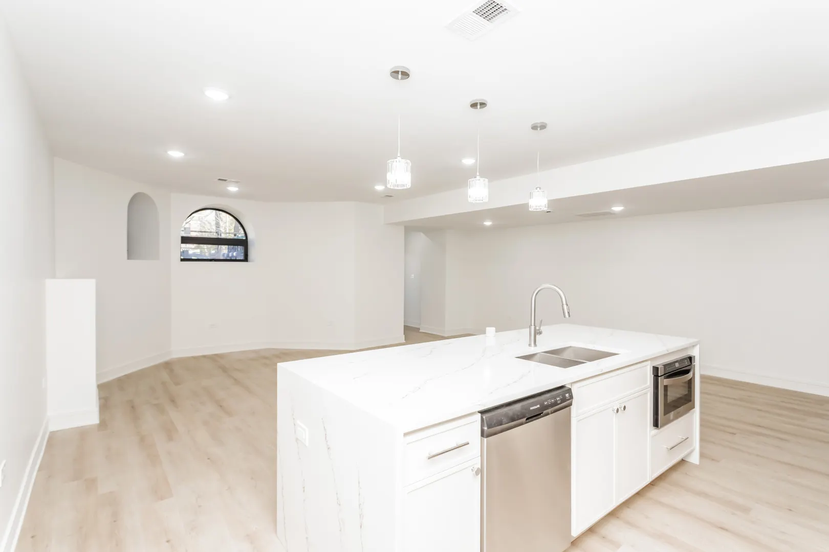 3638 S King Drive Garden IL