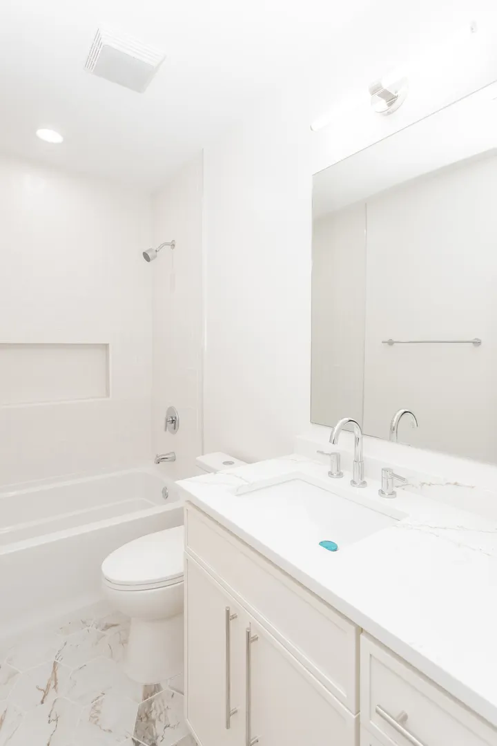 3638 S King Drive Garden IL