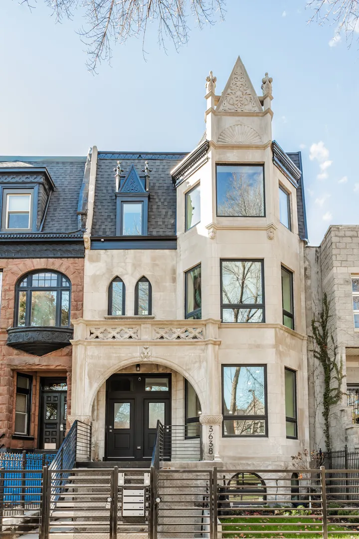 3638 S King Drive Garden IL