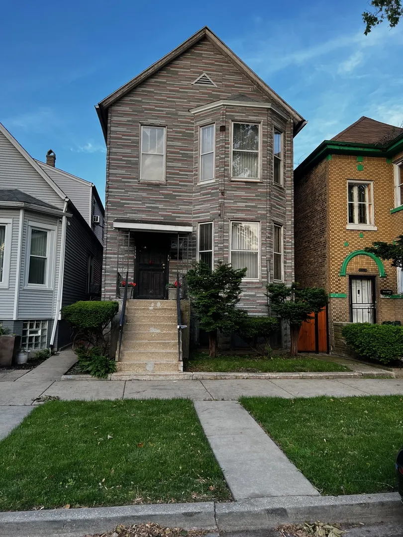5335 S Bishop Street IL