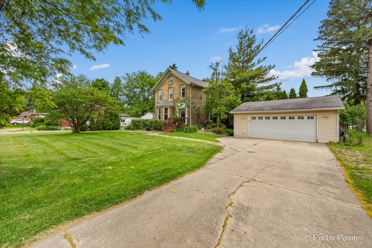 956 South Street IL